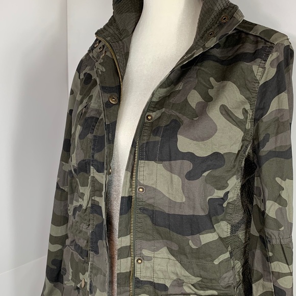 Camo Pattern Zip  Medium Legnth Jacket - Picture 6 of 7